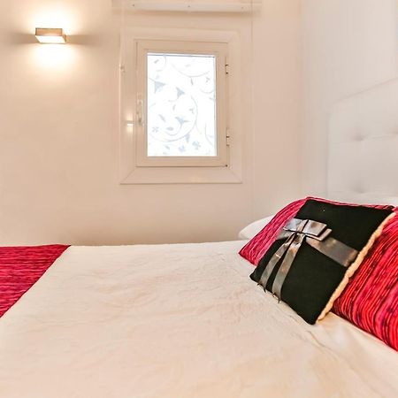 Ghat Apartments Montroig Sitges Buitenkant foto