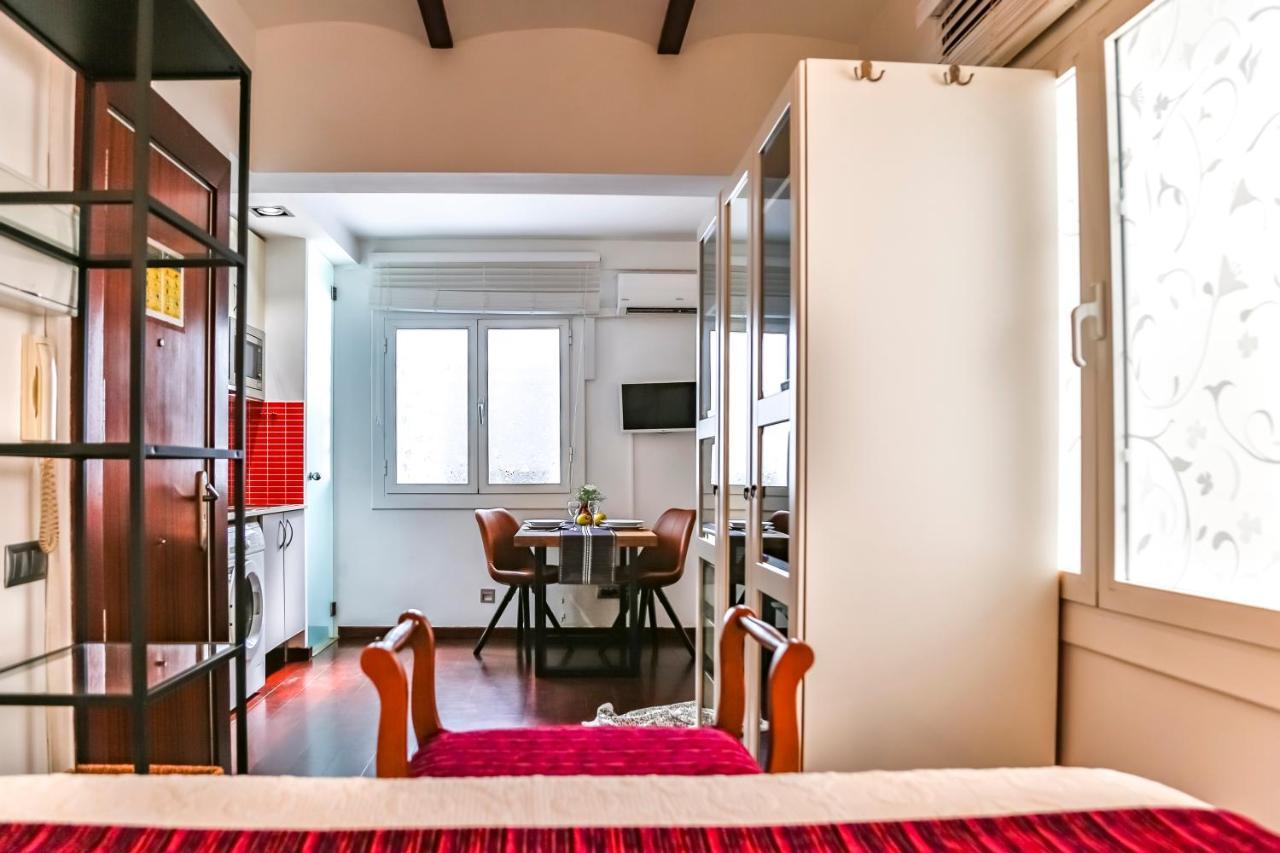 Ghat Apartments Montroig Sitges Buitenkant foto