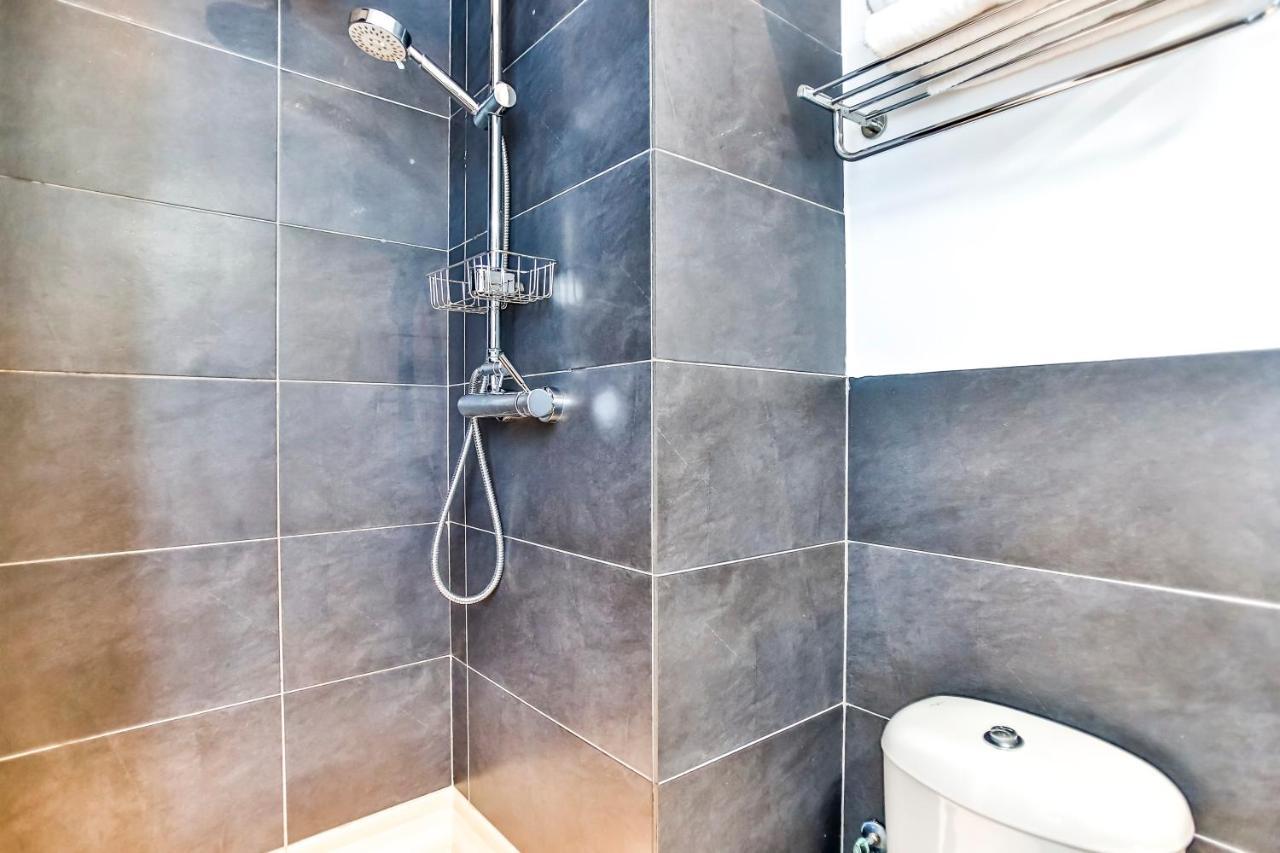 Ghat Apartments Montroig Sitges Buitenkant foto
