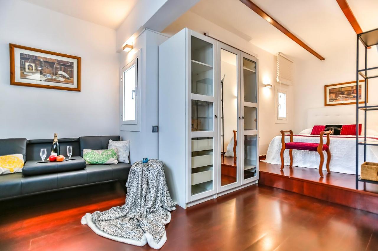 Ghat Apartments Montroig Sitges Buitenkant foto